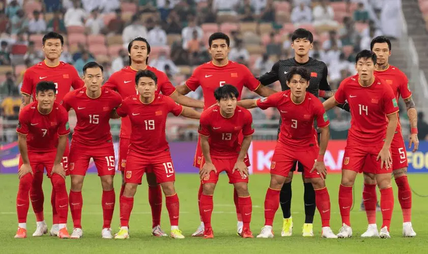 足球鞋价格图片大全